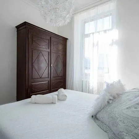 Peroni Classic With Swimming Pool *